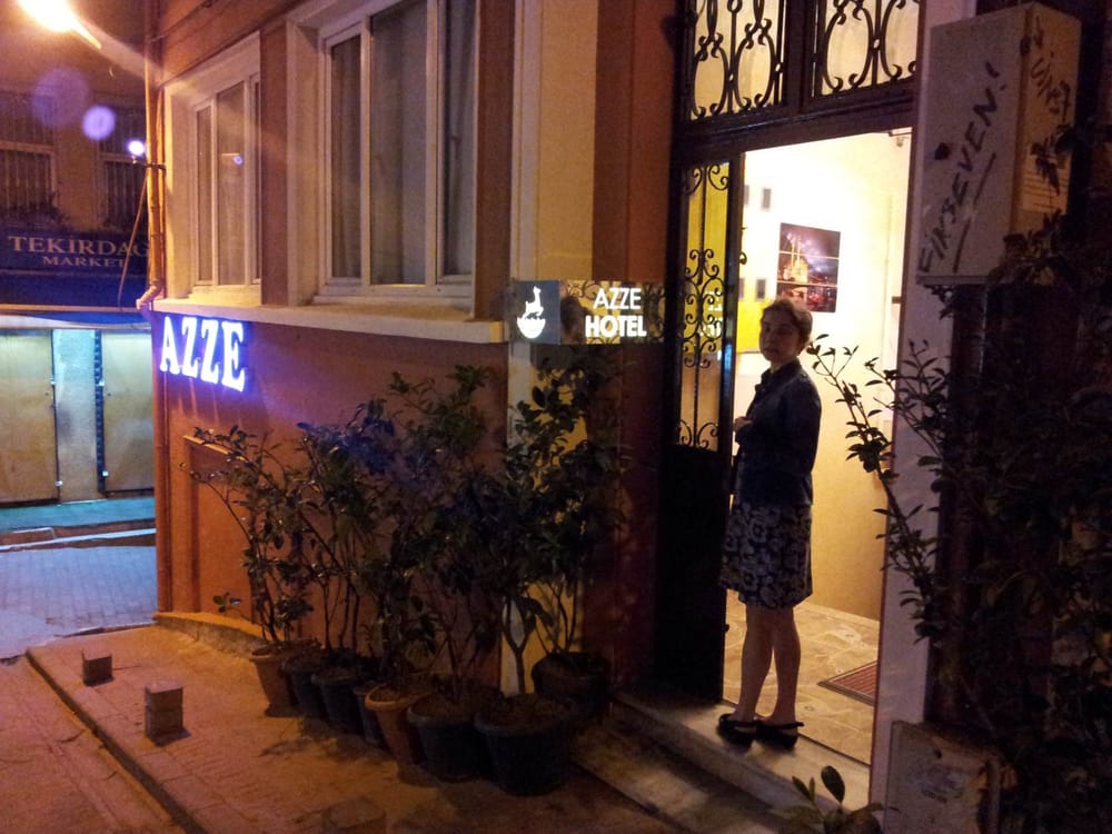 Azze Hotel